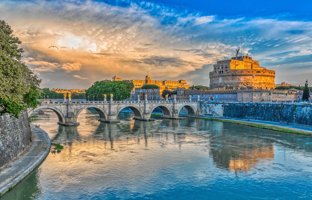 Roma castel Sant' Angelo Italy Unveiled
