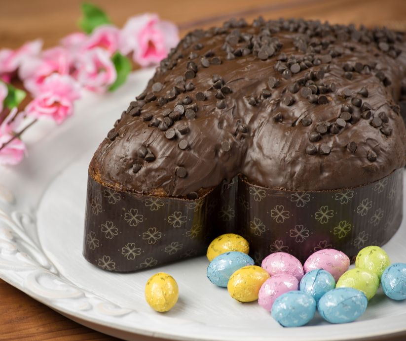Colomba Pasquale: Chocolate Easter, Italian dessert